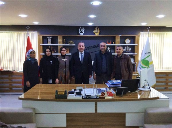 Şahiner’e Mhp Kadın Kollarından Ziyaret