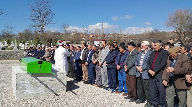 Bekiroğlu’nun Yengesi Toprağa Verildi
