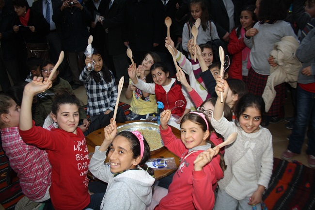 Çiğdem Aşı Geleneği Çorum’da Yaşatılıyor