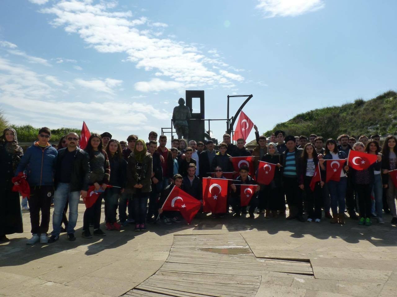 Sungrlu’lu Gençler Çanakkaleyi Gezdi