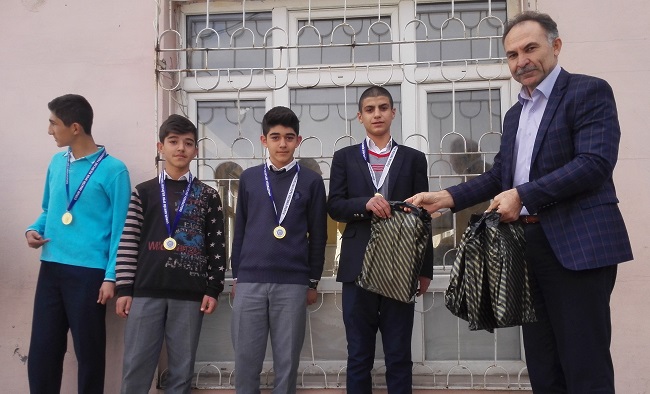 Şimşek, Şampiyonları Ödüllendirdi
