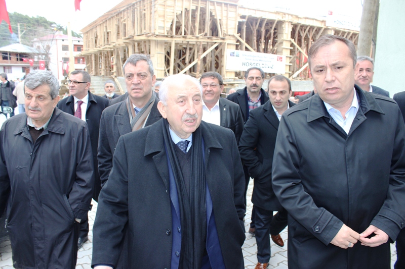 Kavuştu ile Ceylan Camii Temeli Attı