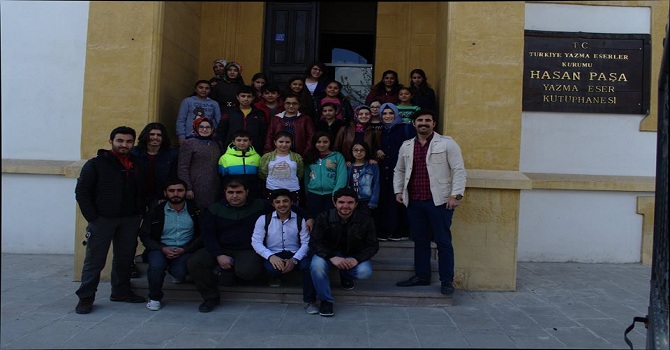 Minik Öğrencilerden Kütüphane Ziyareti