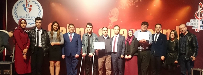 Çorumlu Gençler Ses Yarışmasına Katıldı