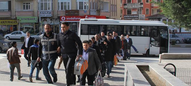 FETÖ/PYD Operasyonunda 14 Kişi Adliye’de