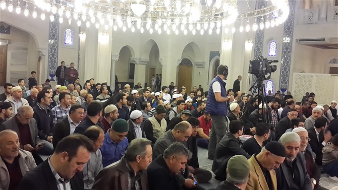 Regaib Kandili’nde Camiler Doldu