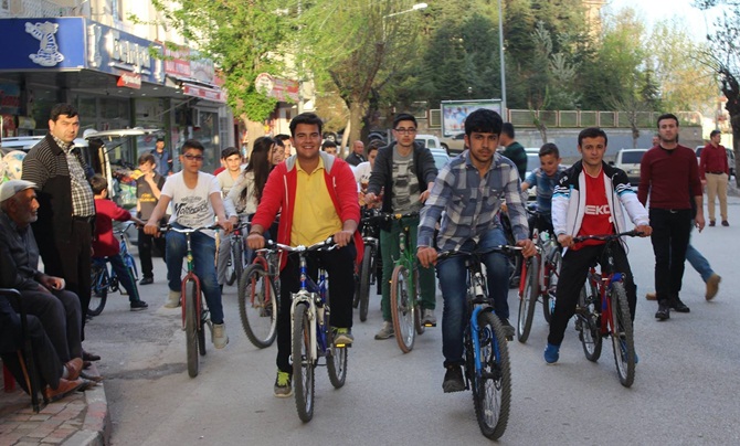 Sağlıklı Yaşam İçin Pedal Çevirdiler