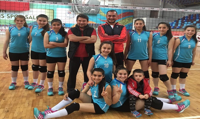 Anadolu Yıldızları Voleybol Takımı Finalde
