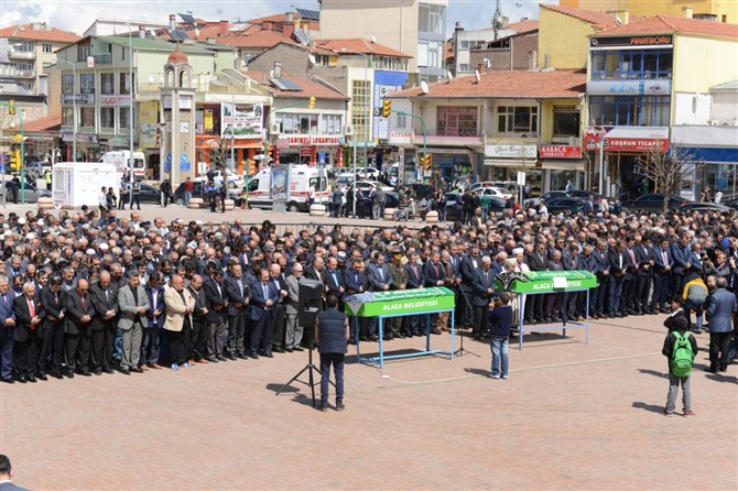 Menşure Uslu, Son Yolculuğuna Uğurlandı