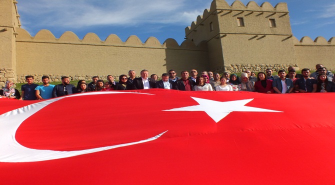 AK Ocakları Dev Türk Bayrağı Açtı