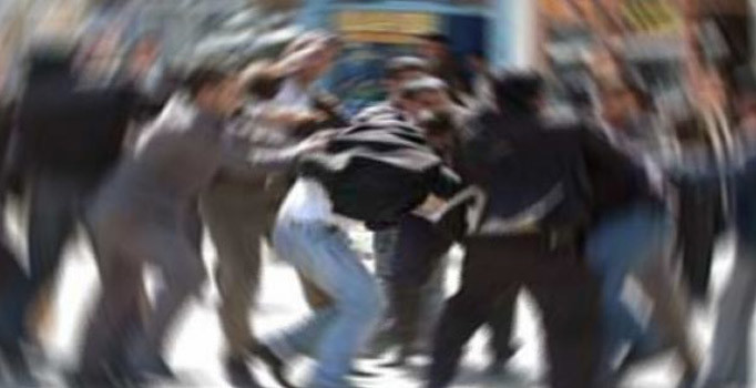 Eski Komşular Kavga Etti