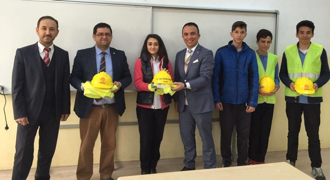 Sanayicileri Meslek Lisesi’ne Davet Etti