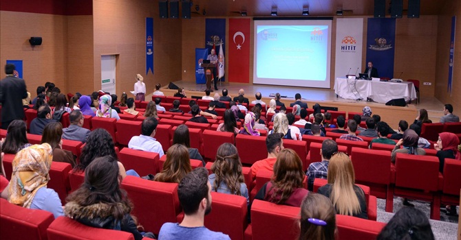 İnternetin Olumlu ve Olumsuz Yönleri Anlatıldı