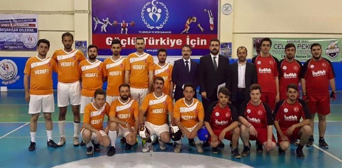 Ak Gençlik’ten Kardeşlik Turnuvası