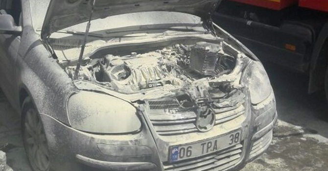 Park Halindeki Otomobil Yandı