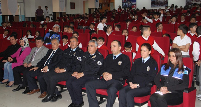 Öğrencilere Trafik Kuralları Anlatıldı