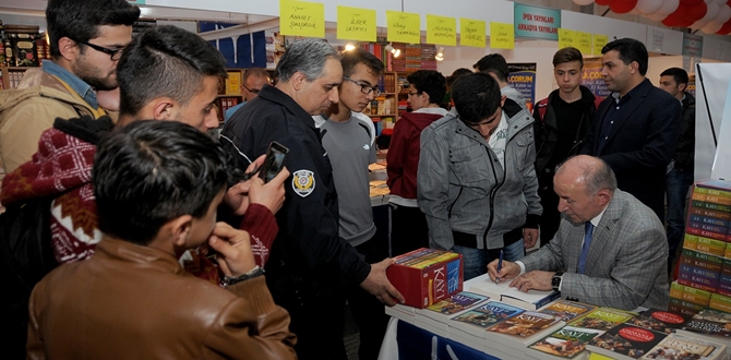 Prof. Dr. Ahmet Şimşirgil Başarının Sırlarını Anlattı