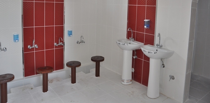 Aktopraklık Camii Tuvaletleri Yenilendi