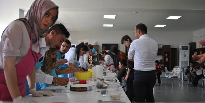 Engelsiz Pasta Süsleme Yarışması