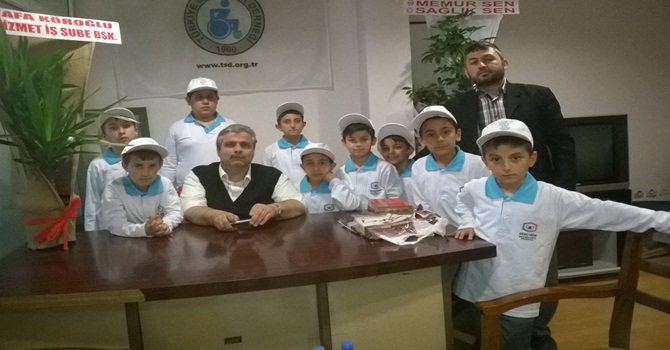 İzcilerden Sakatlar Derneği’ne Anlamlı Ziyaret