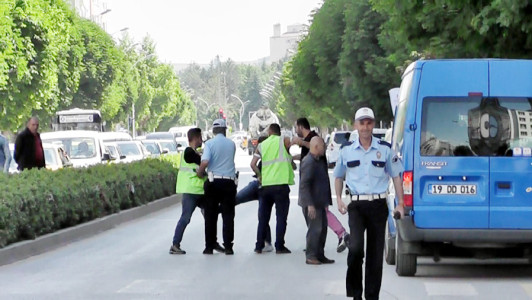 Her Gün Otopark Yüzünden Kavga