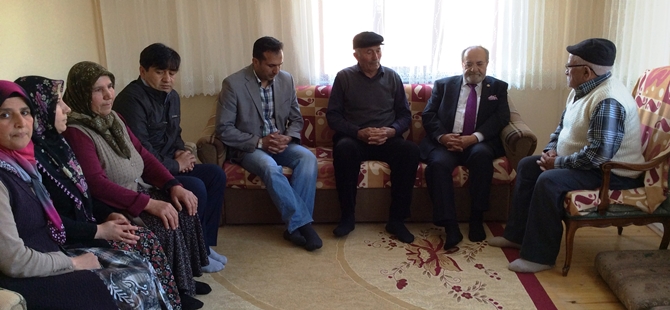Uslu, Şehit Ailesini Ziyaret Etti