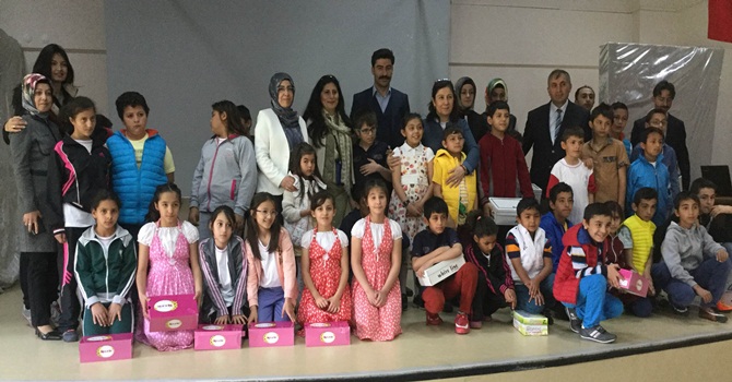 Ceritoğlu, Başarılı Çocukları Ödüllendirdi