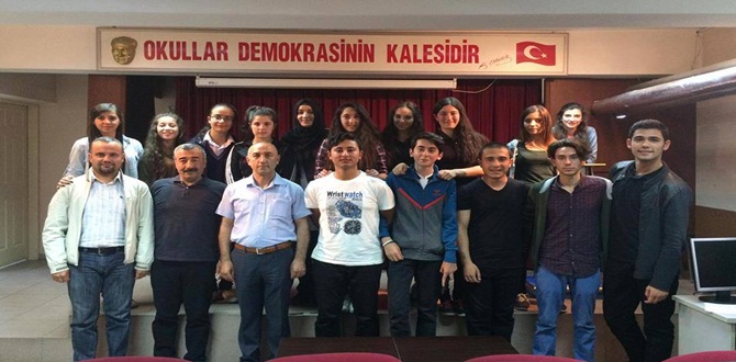Eti Anadolu Lisesi’nden Yılsonu Şiir Dinleti