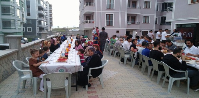 Esila Sitesinden Komşuluk Dayanışması