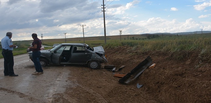 Sungurlu’da Trafik Kazası: 2 Yaralı