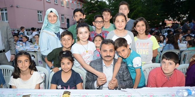 Külcü, 3500 Çocukla İftar Yaptı