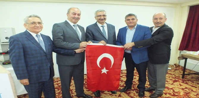 Vali Kılıç’ı Çorum Gazeteciler Cemiyeti’ne Emanet Ettiler