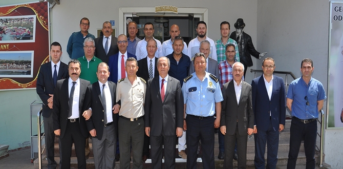 Vali Kara’ya Veda Yemeği