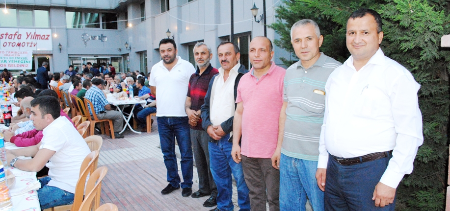 Oto Tamircileri İftarda Buluşturdu