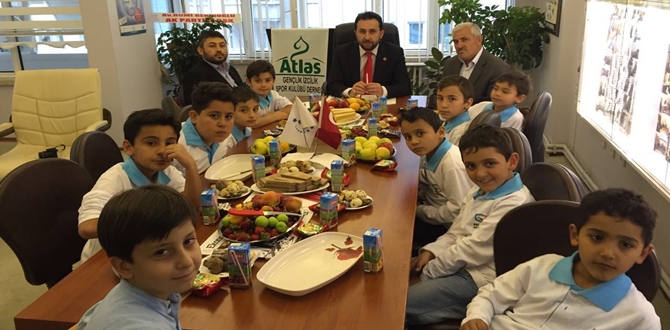 Atlas’lı İzciler TÜMSİAD’ı Ziyaret Etti