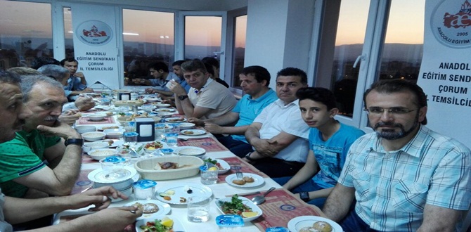 AES Üyeleri İftarda Bir Araya Geldi