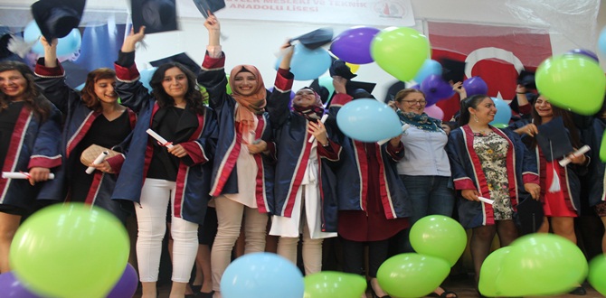 Bahçelievler MTAL’de Çoşkulu Mezuniyet Töreni