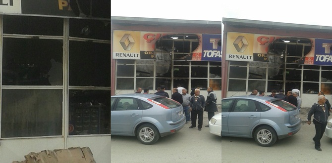 Gece Çıkan Yangın Panik Yarattı