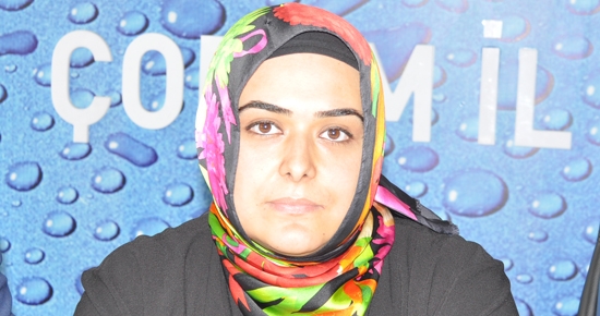 AK Parti Kadın Kolları Başkanı Görevden Alındı