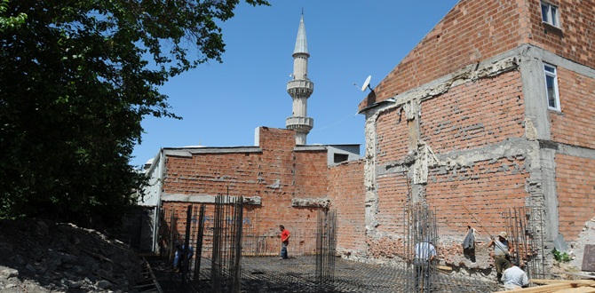 Belediye,Karakeçili Camii’de Abdesthane Yapıyor