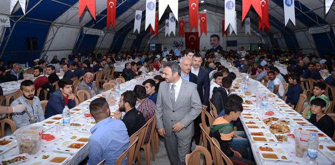 Başkan Külcü İlk Orucu Ramazan Çadırı’nda Açtı