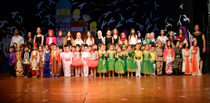 Uğurcuklar Kreşi’nin Yılsonu Gösterisi Büyüledi