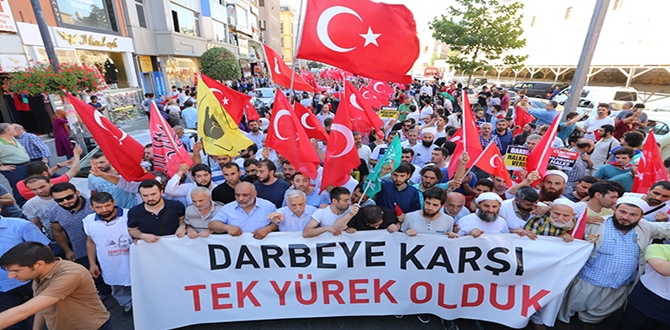 İstanbul’da On Binler İBB’ye Yürüdü