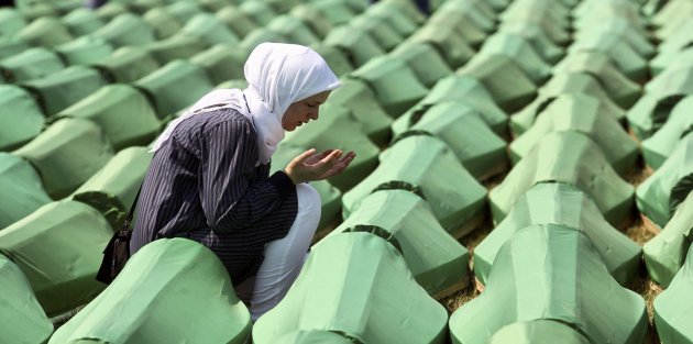 Srebrenitsa Soykırımını Unutturmayacağız!