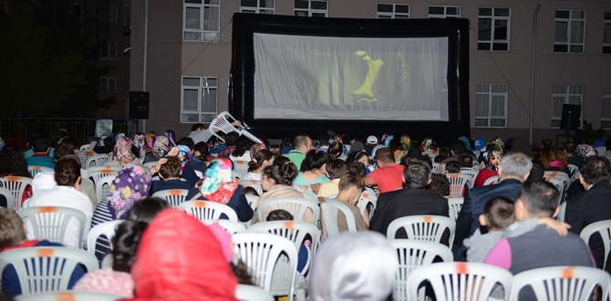 Açık Hava Sinema Günleri Yoğun İlgi Gördü