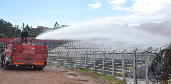 Kılıçcıoğlu Stadı Maça Hazır