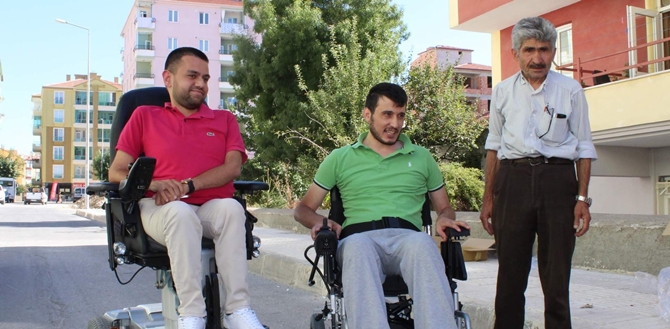 Engelli İş Adamından Örnek Davranış