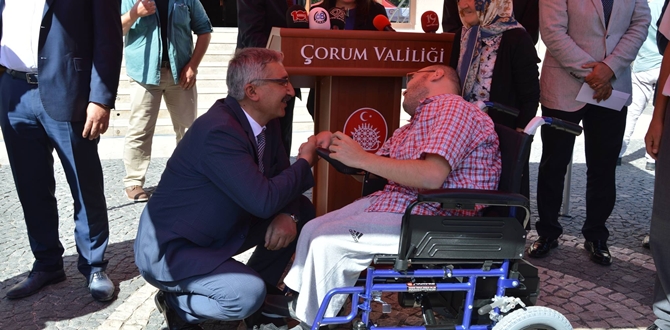 Çorum’da 39 Engelliye Akülü Araç Dağıtıldı