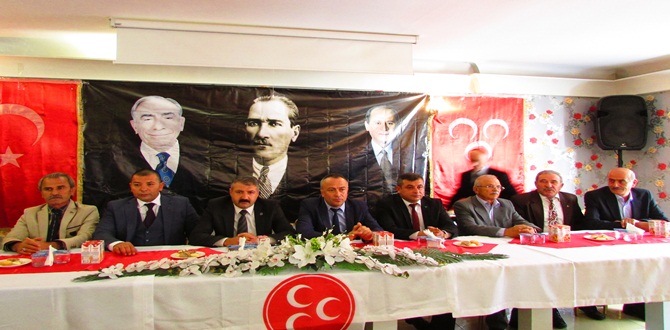 MHP’liler Hem Bayramlaştı, Hem Gündemi Değerlendirdi