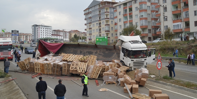 Çorum Kavşağında Faciadan Dönüldü